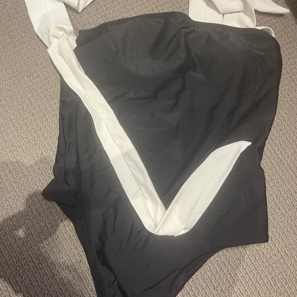 SHEIN Black and White One Piece Swimsuit